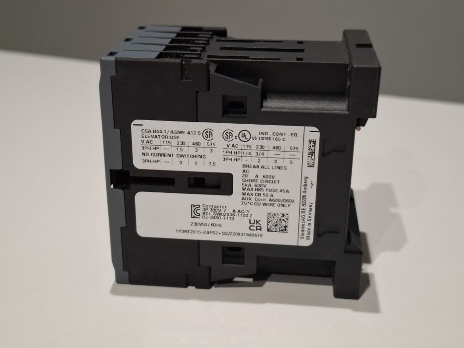 Stycznik mocy _ Siemens Sirius 3RT2015-2AP02 AC-3 3kw/400v