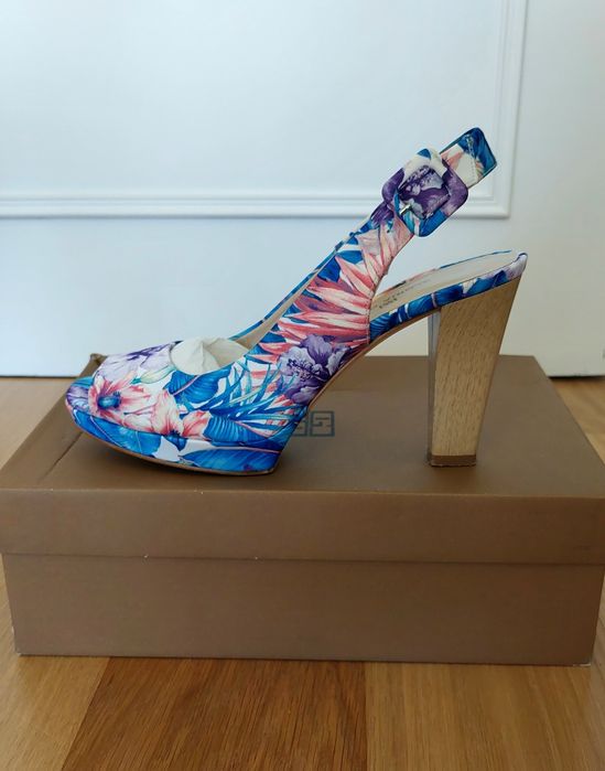 Sandálias Glória Ortiz