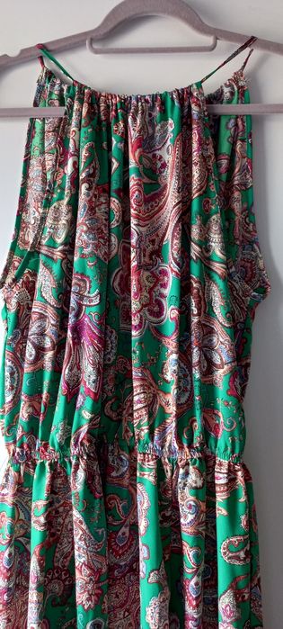 Długa zielona sukienk