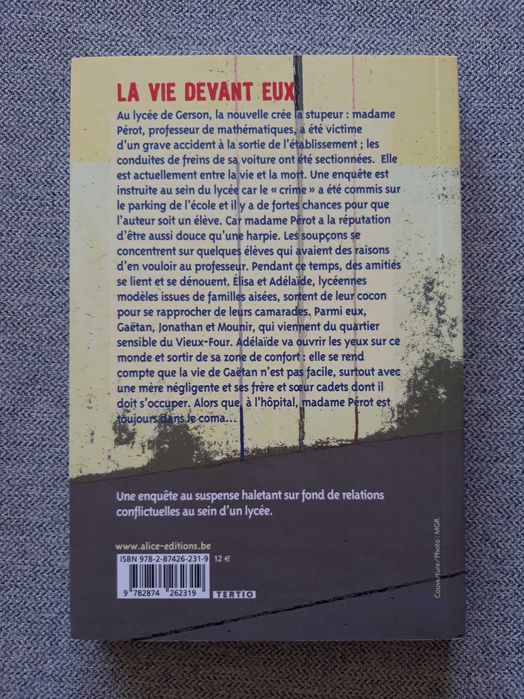 Livro "La vie devant eux" de Blandine Gérard