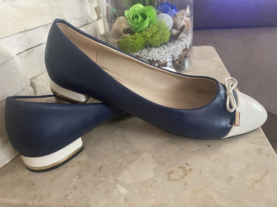 Sprzeda buty damskie