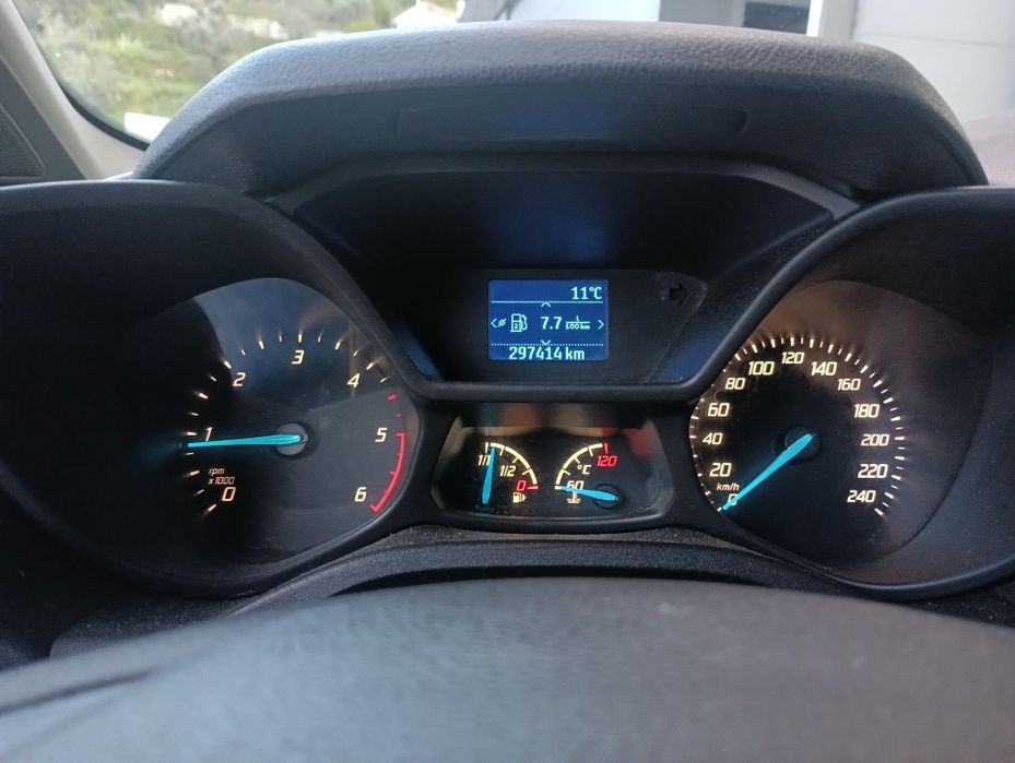 FORD Transit 1.6 isolada 3 lugares