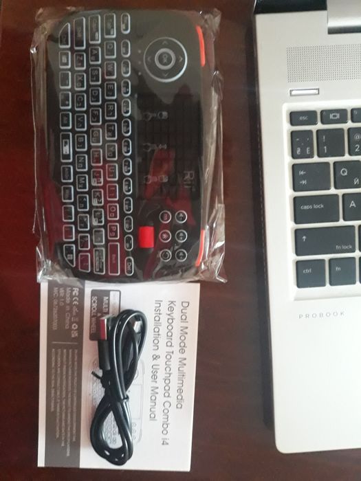 Бездротова міні клавіатура Riitek Rii mini i4 підключення поBluetooth