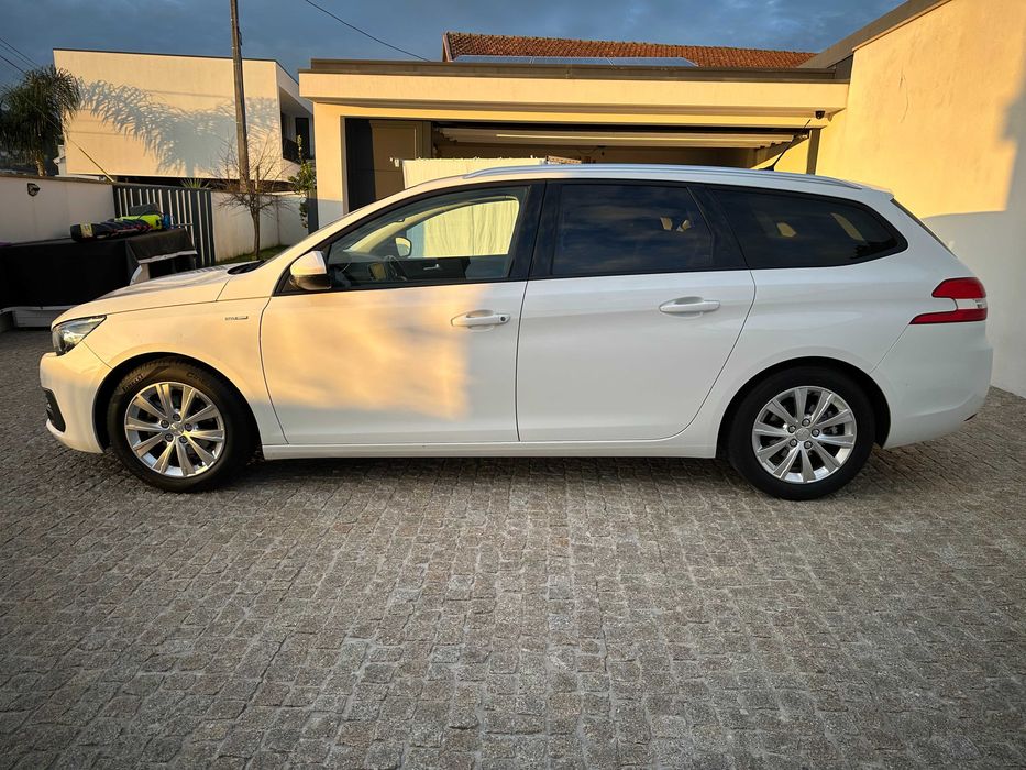 Peugeot 308 SW 1.2 130cv Style (Gasolina) – 2018 – Histórico Completo