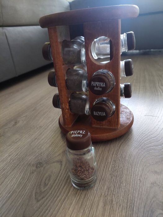 Obrotowy przyprawnik organizer na przyprawy plus pojemniki
