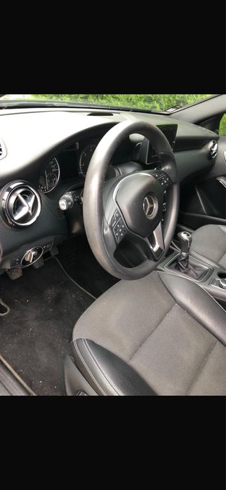 Mercedes-Benz A180