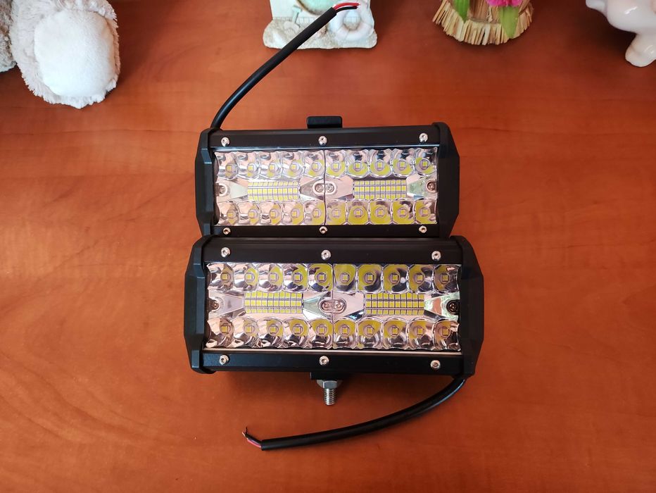 2 lampy samochodowe led reflektor 12V 24V