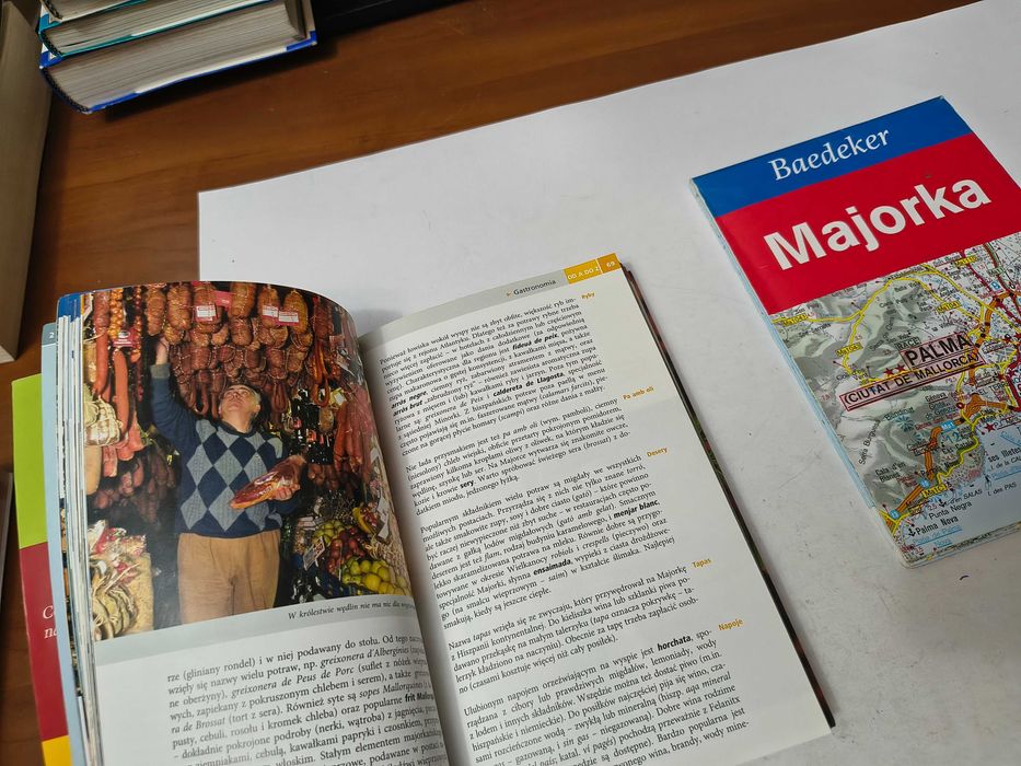Majorka, przewodnik Baedeker z mapą drogową