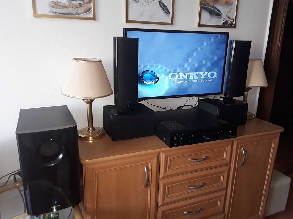 Piękny i mocny zestaw kina domowego LS-V501 firmy Onkyo