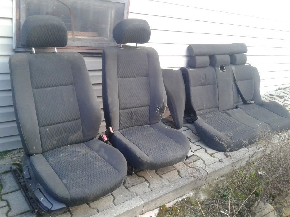 BMW 3 E46 320d Kombi Touring Sedan Fotele Europa Przód Welur Grzane