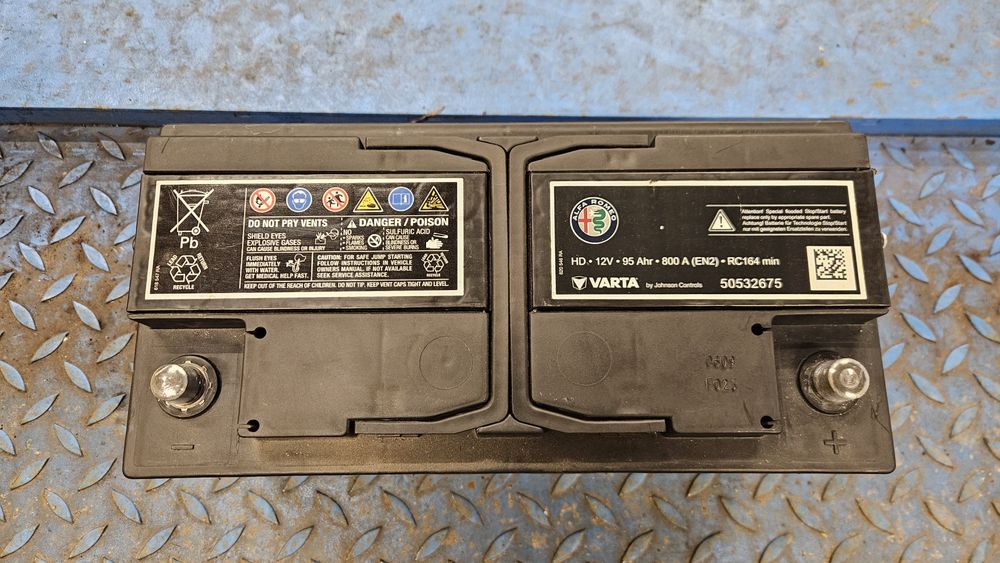 Uzywany Akumulator 12V 95Ah 100Ah 800A oryginal Fiat Alfa Romeo