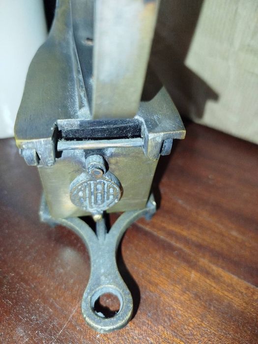 Ferro de engomar antigos