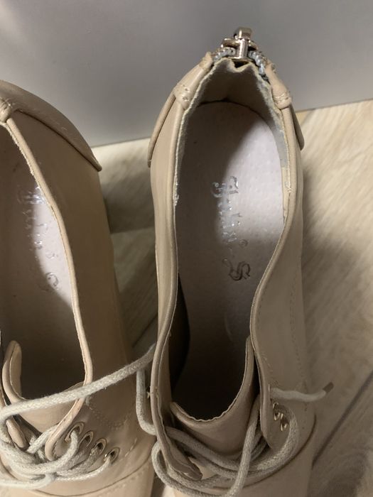 Botki buty damskie beżowe 37