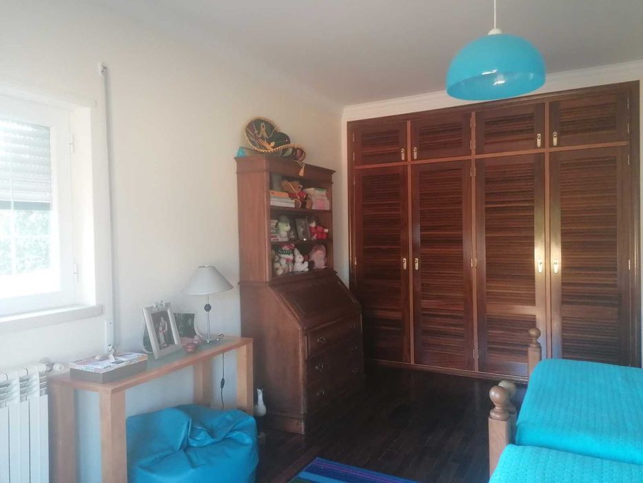 Quarto solteiro completo de estilo em madeira maciça