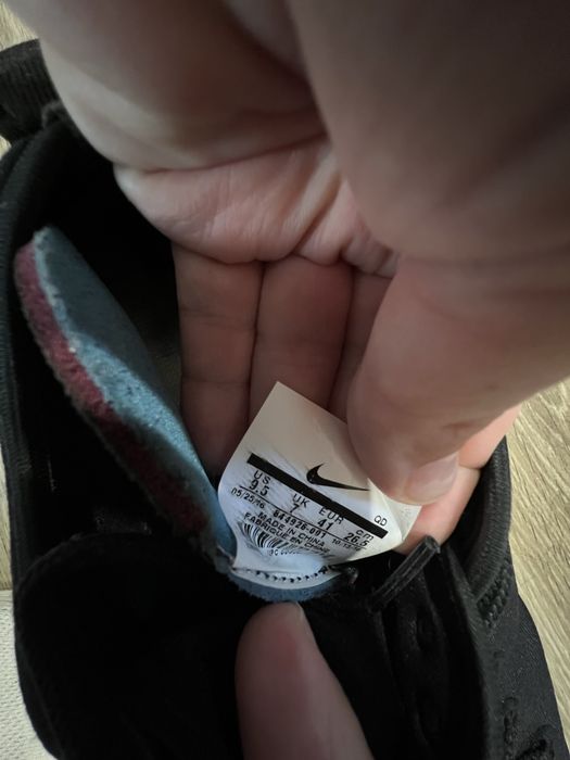 Продам кросівки nike