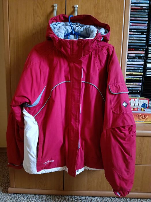 Спортивна курточка