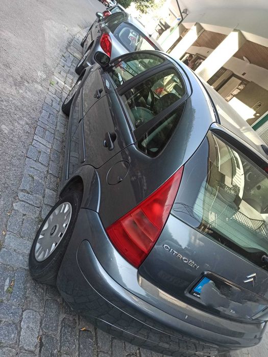 Vendo Carro Citroen C3 2005 em ótimo estado geral.
