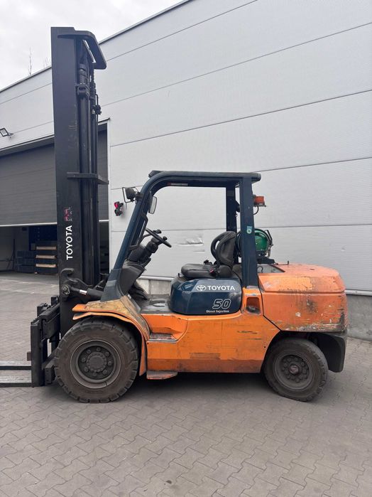 wózek widłowy Toyota na LPG