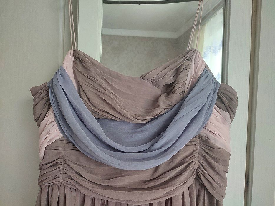 Сукня із МОЖЛИВИЙ ТОРГ  EU- 52 розмір ( 20 розмір по США - ХХХL )