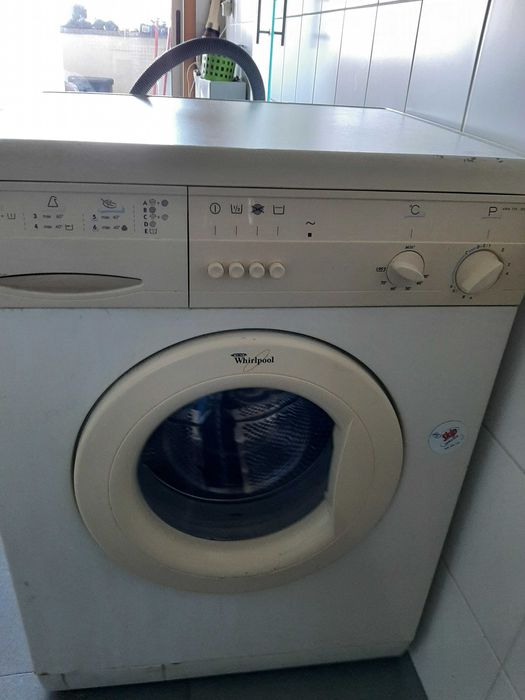 Máquina de lavar roupa Whirlpool AWM 759 - 500 (a funcionar)