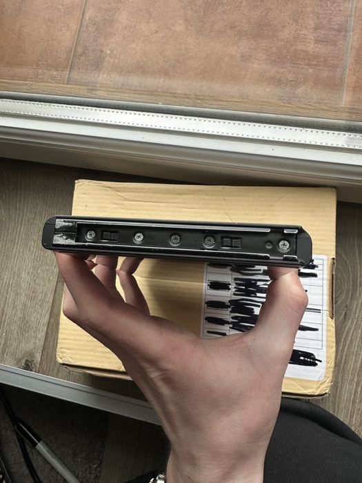 Nintendo Switch V2 128gb K€F1R