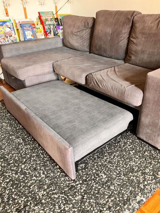 Sofá cama com chaise-long