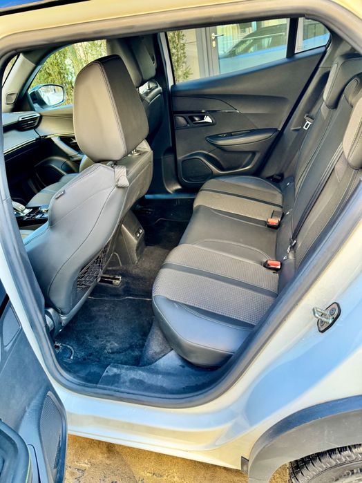 Peugeot 2008.•  GT-Line.  1.2 л  (155 к.с.)  АТ 8-ступінчата