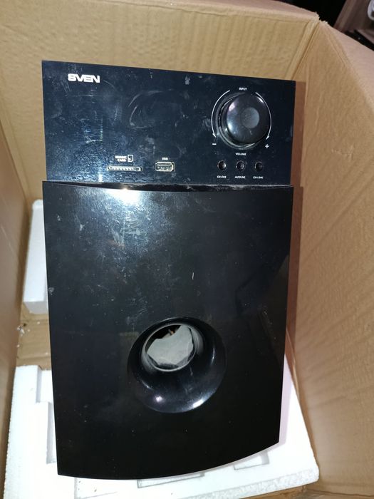 Продам колонки Sven HT210