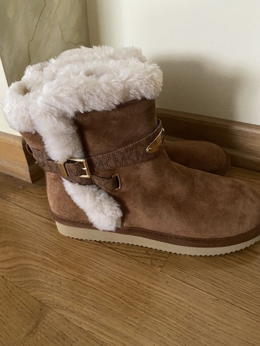 Нові чоботи Michael Kors UGG