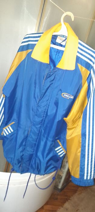 Вітровка на весну