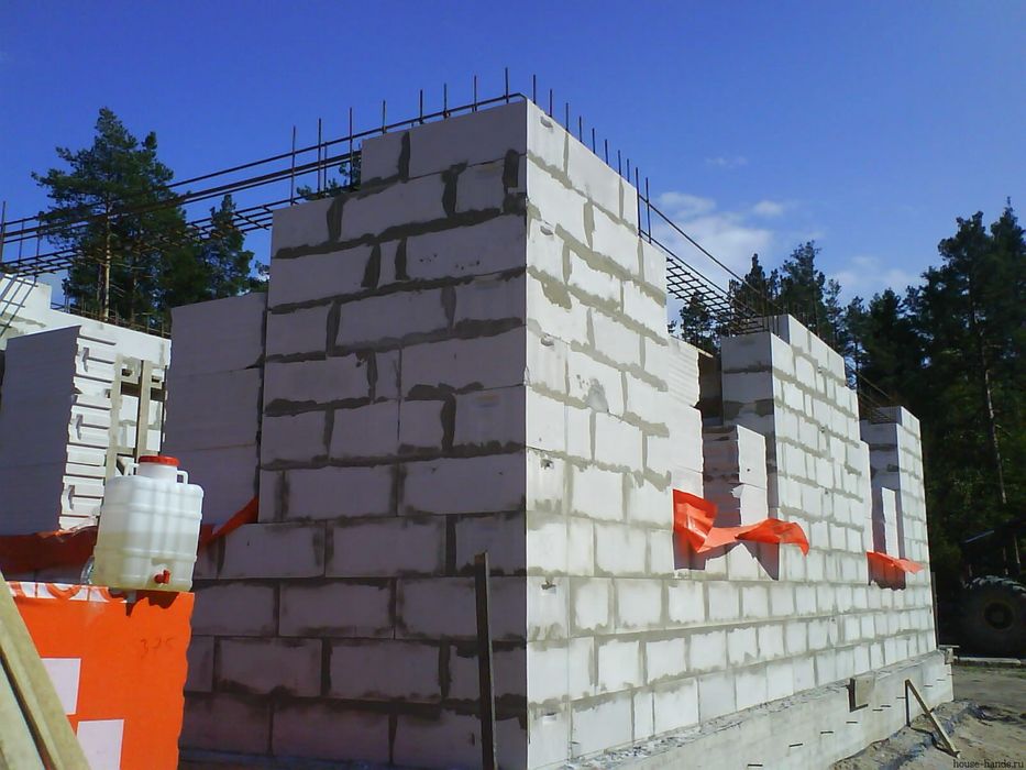 Покрівля,бетоні роботи , кладка газоблоку,