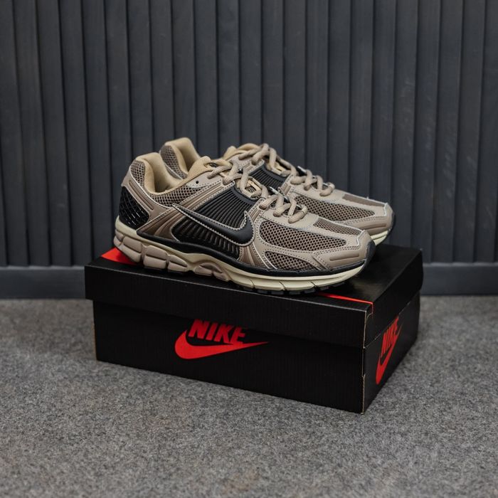 Кросівки Nike Air Zoom Vomero 5 Brown/Black premium