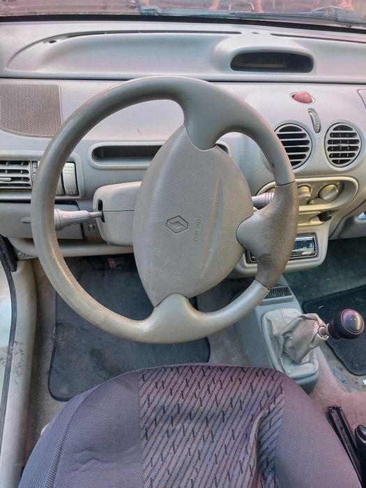 Carros baratos Renault twingo faço trocas