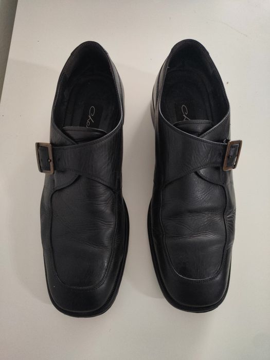 Sapatos pretos de cerimónia med,44