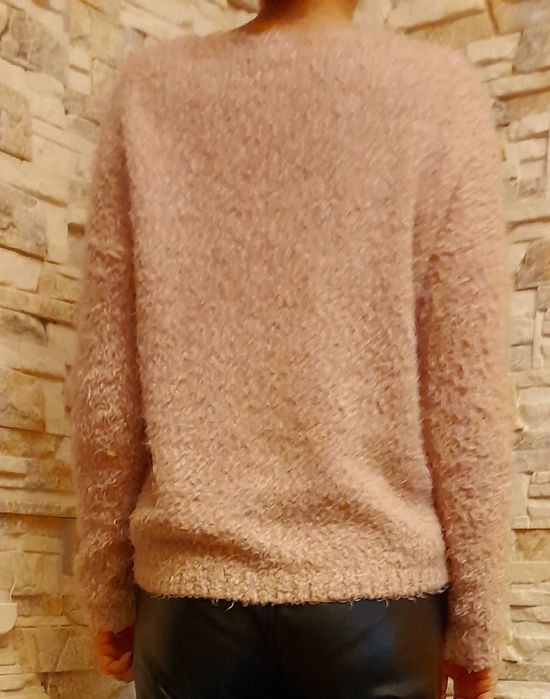 Кофта,светер жіночий