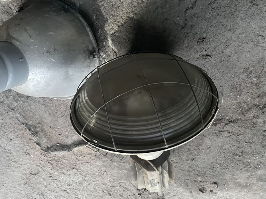 Lampa przemysłowa magazynowa