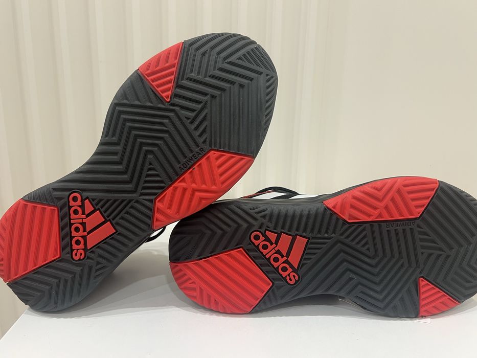 Кросівки Adidas Ownthegame