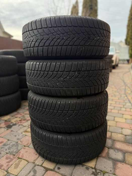 225/50R17 Dunlop зимова гума 2021 року