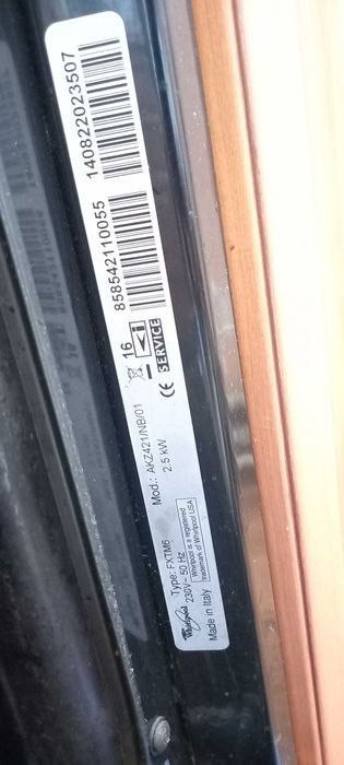 Духовой шкаф электрический Whirlpool AKZ 421 NB