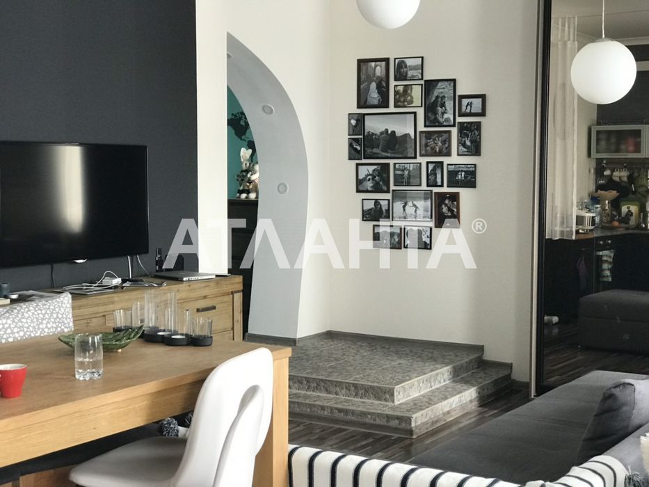 Дом с дизайнерским ремонтом и мебелью . Фонтанка.