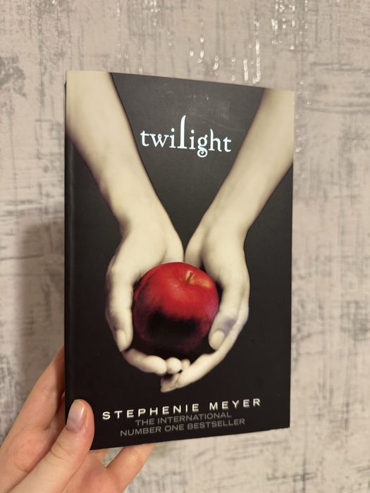 Twilight. Англійською мовою