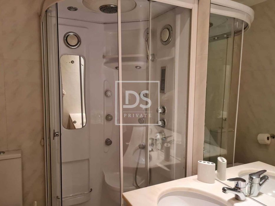 arrendar t3 com 3 casas de banho completas.