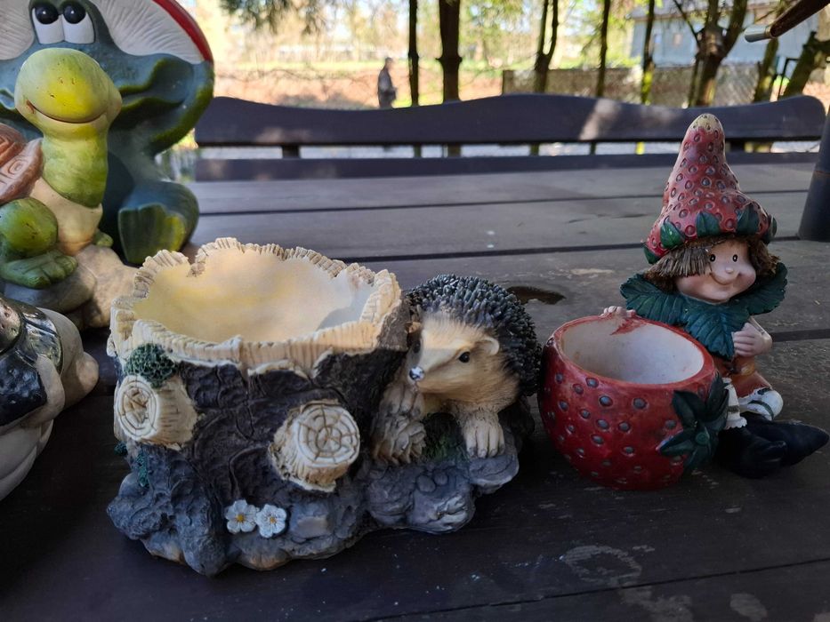 Sprzedam figurki do ogrodu.