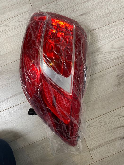 Задні габаритні вогні кіа спортейдж 3