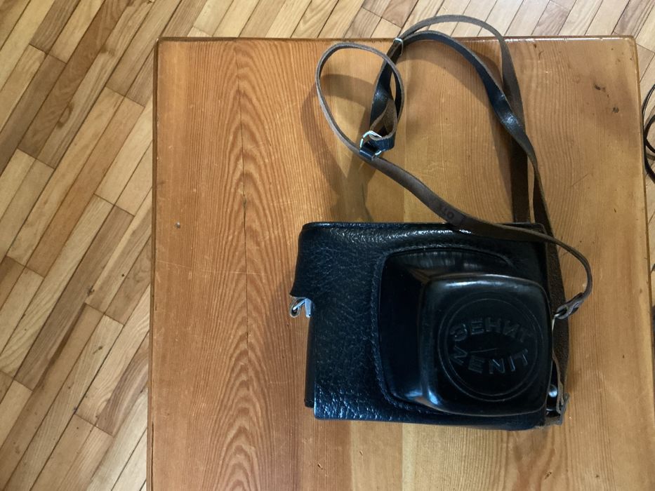 Фотоапарат часів СРСР Zenit E