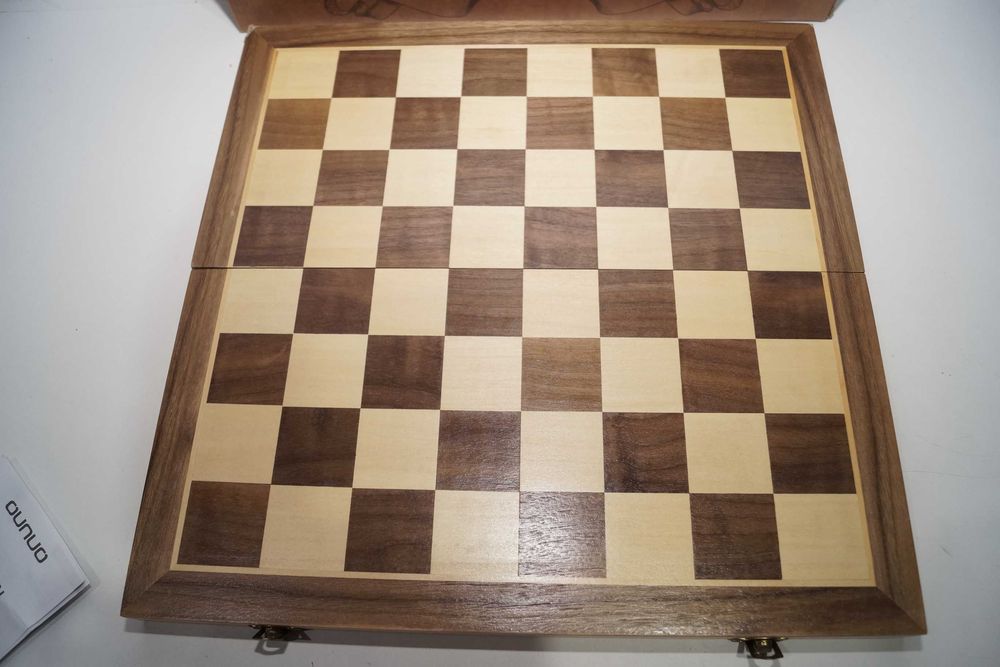 1256 Szachy drewniane magnetyczne OUNUO TS001