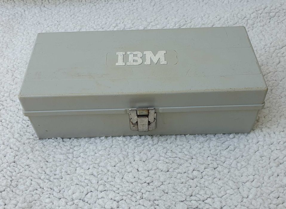 IBM - Caixa vintage, muito rara, para coleção