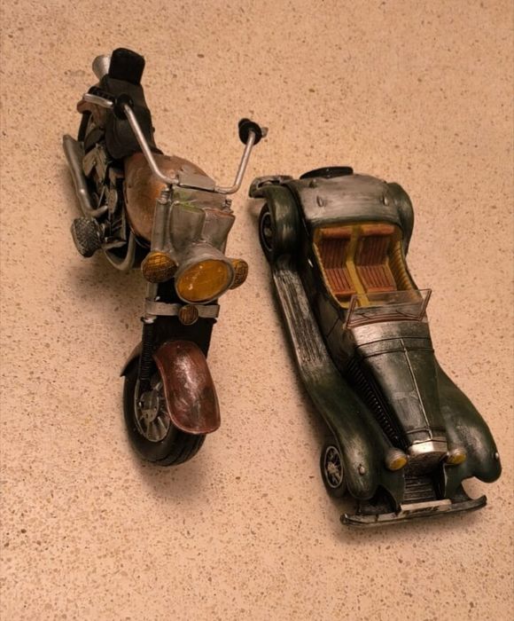 Miniaturas em madeira, uma coleção "LOUÇAS FALCÃO"