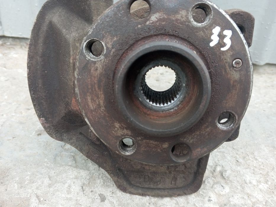 Кулак Цапфа Нексія Daewoo Nexia цапфа ступиця стойка Опель Кадет