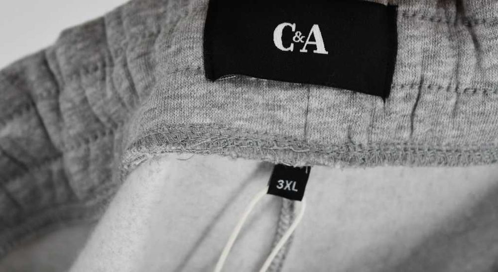Szare dresowe spodnie na polarku C&A, rozmiar 3XL, zwężane, nowe
